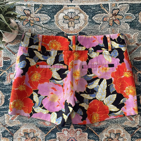 LOFT Riviera Shorts - Picture 2 of 7